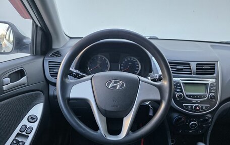 Hyundai Solaris II рестайлинг, 2013 год, 720 000 рублей, 12 фотография