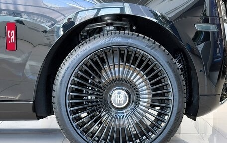 Rolls-Royce Cullinan, 2026 год, 38 000 000 рублей, 13 фотография
