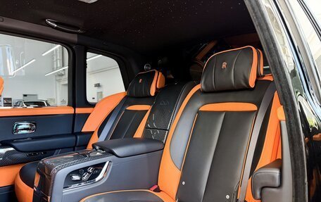 Rolls-Royce Cullinan, 2026 год, 38 000 000 рублей, 34 фотография
