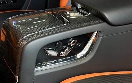 Rolls-Royce Cullinan, 2026 год, 38 000 000 рублей, 35 фотография