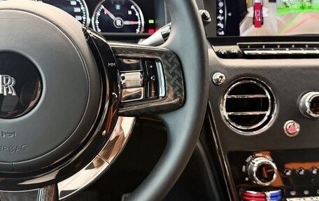 Rolls-Royce Cullinan, 2026 год, 38 000 000 рублей, 26 фотография