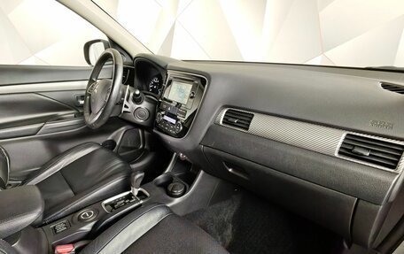 Mitsubishi Outlander III рестайлинг 3, 2012 год, 1 543 000 рублей, 11 фотография