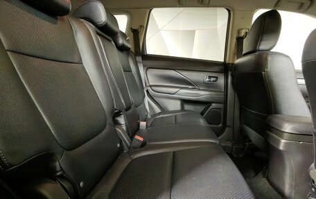 Mitsubishi Outlander III рестайлинг 3, 2012 год, 1 543 000 рублей, 13 фотография