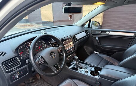 Volkswagen Touareg III, 2010 год, 1 689 000 рублей, 7 фотография