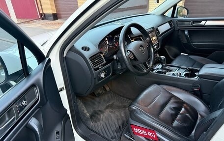 Volkswagen Touareg III, 2010 год, 1 689 000 рублей, 8 фотография