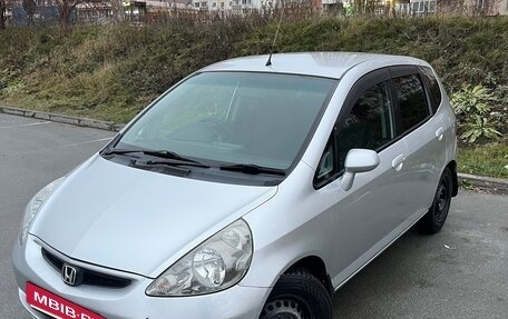Honda Fit III, 2002 год, 480 000 рублей, 2 фотография