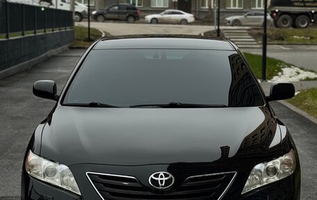 Toyota Camry, 2008 год, 1 100 000 рублей, 1 фотография