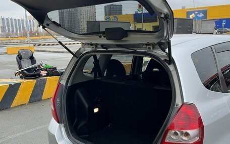 Honda Fit III, 2002 год, 480 000 рублей, 13 фотография