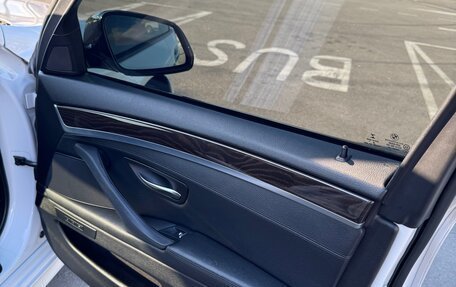BMW 5 серия, 2015 год, 2 900 000 рублей, 26 фотография