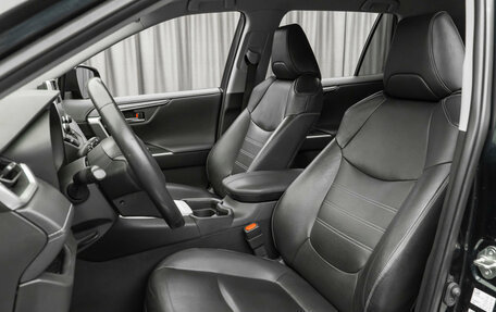 Toyota RAV4, 2020 год, 2 620 000 рублей, 9 фотография