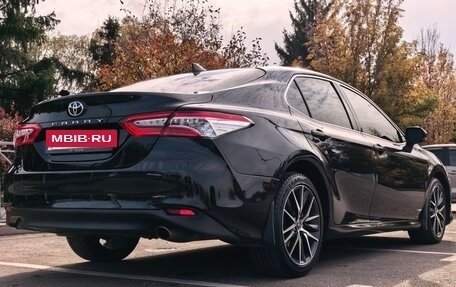 Toyota Camry, 2021 год, 2 990 000 рублей, 5 фотография