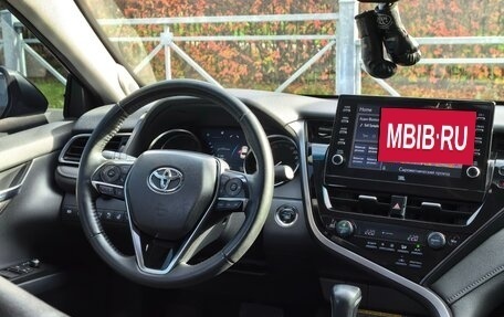 Toyota Camry, 2021 год, 2 990 000 рублей, 17 фотография