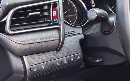 Toyota Camry, 2021 год, 2 990 000 рублей, 32 фотография