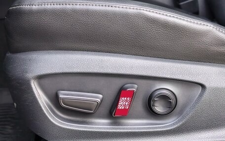 Toyota Camry, 2021 год, 2 990 000 рублей, 34 фотография