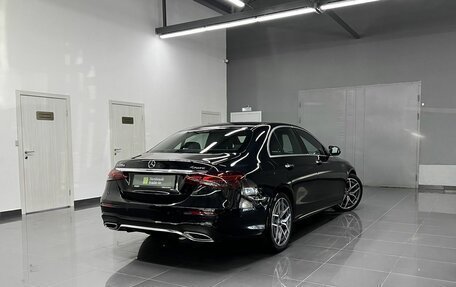 Mercedes-Benz E-Класс, 2023 год, 7 740 000 рублей, 2 фотография