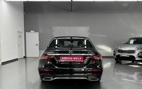 Mercedes-Benz E-Класс, 2023 год, 7 740 000 рублей, 4 фотография