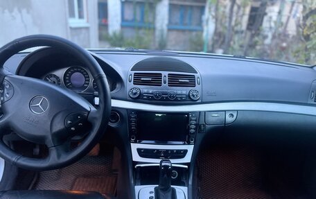 Mercedes-Benz E-Класс, 2004 год, 800 000 рублей, 7 фотография