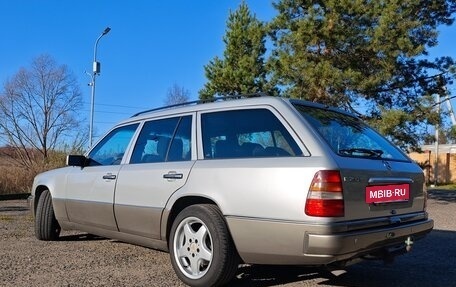 Mercedes-Benz E-Класс, 1994 год, 550 000 рублей, 3 фотография