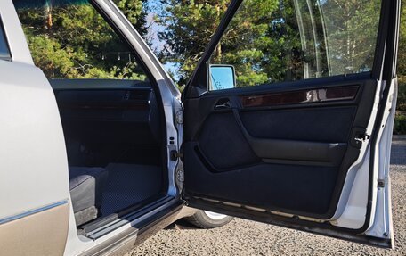 Mercedes-Benz E-Класс, 1994 год, 550 000 рублей, 7 фотография
