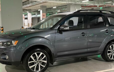 Mitsubishi Outlander III рестайлинг 3, 2012 год, 1 090 000 рублей, 3 фотография