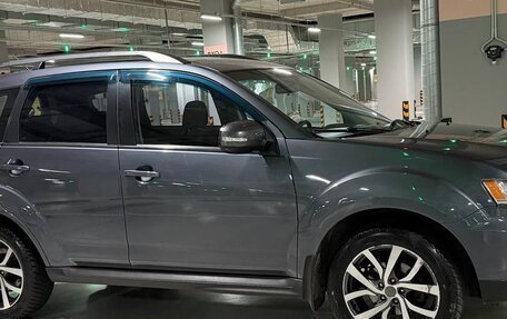 Mitsubishi Outlander III рестайлинг 3, 2012 год, 1 090 000 рублей, 12 фотография