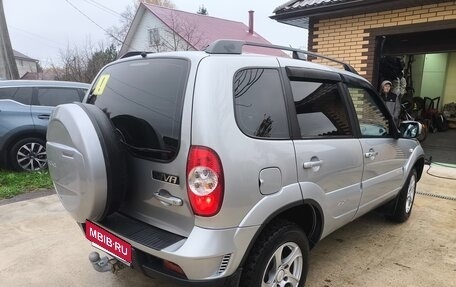 Chevrolet Niva I рестайлинг, 2016 год, 730 000 рублей, 3 фотография