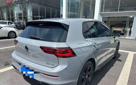 Volkswagen Golf VIII, 2023 год, 2 300 000 рублей, 2 фотография