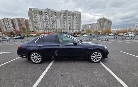 Mercedes-Benz E-Класс, 2018 год, 5 000 000 рублей, 4 фотография