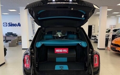 Rolls-Royce Cullinan, 2023 год, 39 900 000 рублей, 18 фотография