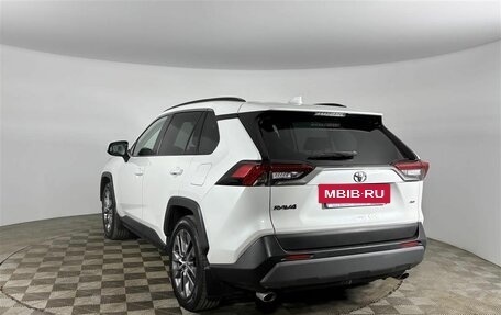 Toyota RAV4, 2020 год, 3 250 000 рублей, 7 фотография