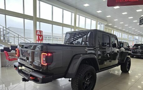 Jeep Gladiator, 2023 год, 4 899 000 рублей, 9 фотография