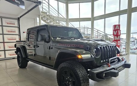 Jeep Gladiator, 2023 год, 4 899 000 рублей, 5 фотография