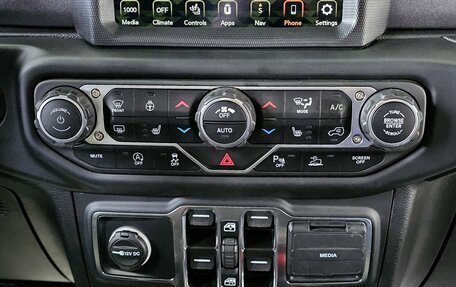 Jeep Gladiator, 2023 год, 4 899 000 рублей, 20 фотография