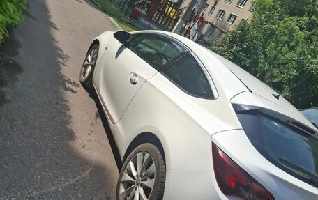 Opel Astra J, 2013 год, 650 000 рублей, 1 фотография