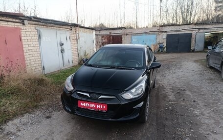 Hyundai Solaris II рестайлинг, 2012 год, 444 000 рублей, 1 фотография