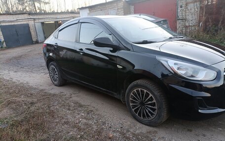 Hyundai Solaris II рестайлинг, 2012 год, 444 000 рублей, 2 фотография