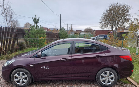 Hyundai Solaris II рестайлинг, 2013 год, 820 000 рублей, 3 фотография