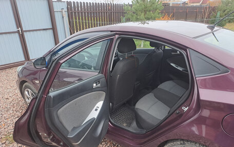 Hyundai Solaris II рестайлинг, 2013 год, 820 000 рублей, 30 фотография