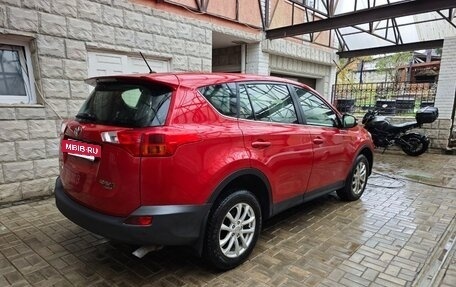 Toyota RAV4, 2013 год, 1 920 000 рублей, 2 фотография