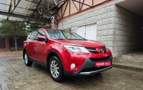 Toyota RAV4, 2013 год, 1 920 000 рублей, 6 фотография