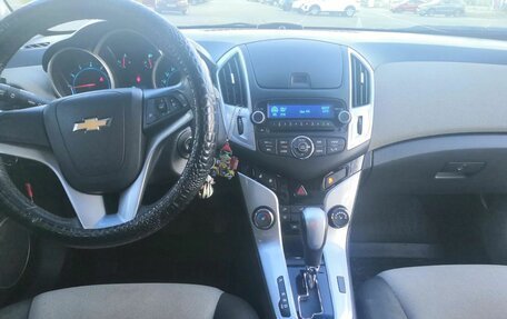 Chevrolet Cruze II, 2013 год, 985 000 рублей, 12 фотография