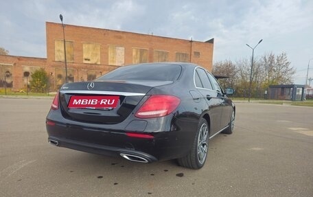Mercedes-Benz E-Класс, 2019 год, 2 900 000 рублей, 4 фотография