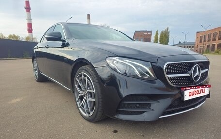 Mercedes-Benz E-Класс, 2019 год, 2 900 000 рублей, 2 фотография