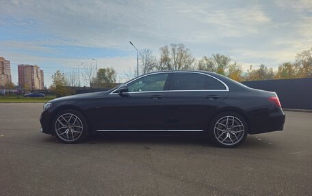 Mercedes-Benz E-Класс, 2019 год, 2 900 000 рублей, 7 фотография