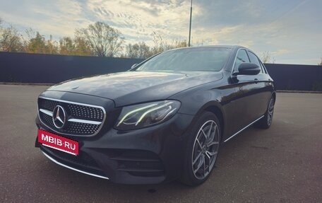 Mercedes-Benz E-Класс, 2019 год, 2 900 000 рублей, 8 фотография