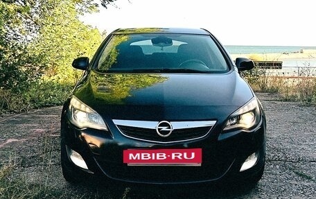Opel Astra J, 2010 год, 660 000 рублей, 3 фотография
