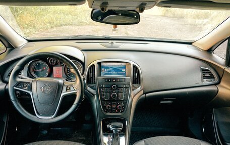 Opel Astra J, 2010 год, 660 000 рублей, 10 фотография