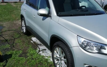 Volkswagen Tiguan I, 2011 год, 930 000 рублей, 3 фотография