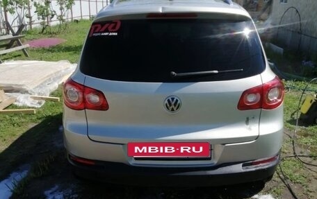 Volkswagen Tiguan I, 2011 год, 930 000 рублей, 2 фотография
