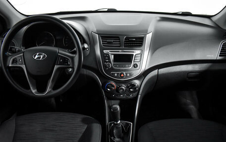 Hyundai Solaris II рестайлинг, 2014 год, 575 000 рублей, 14 фотография